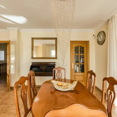 Villa Tiffany W Pool And Barbecue Villa *